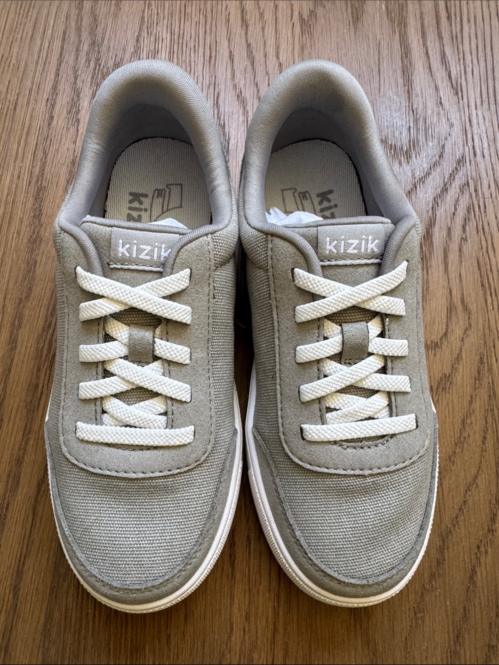 New Kizik Prague Hands-Free Slip On Sneakers Kids 2Y